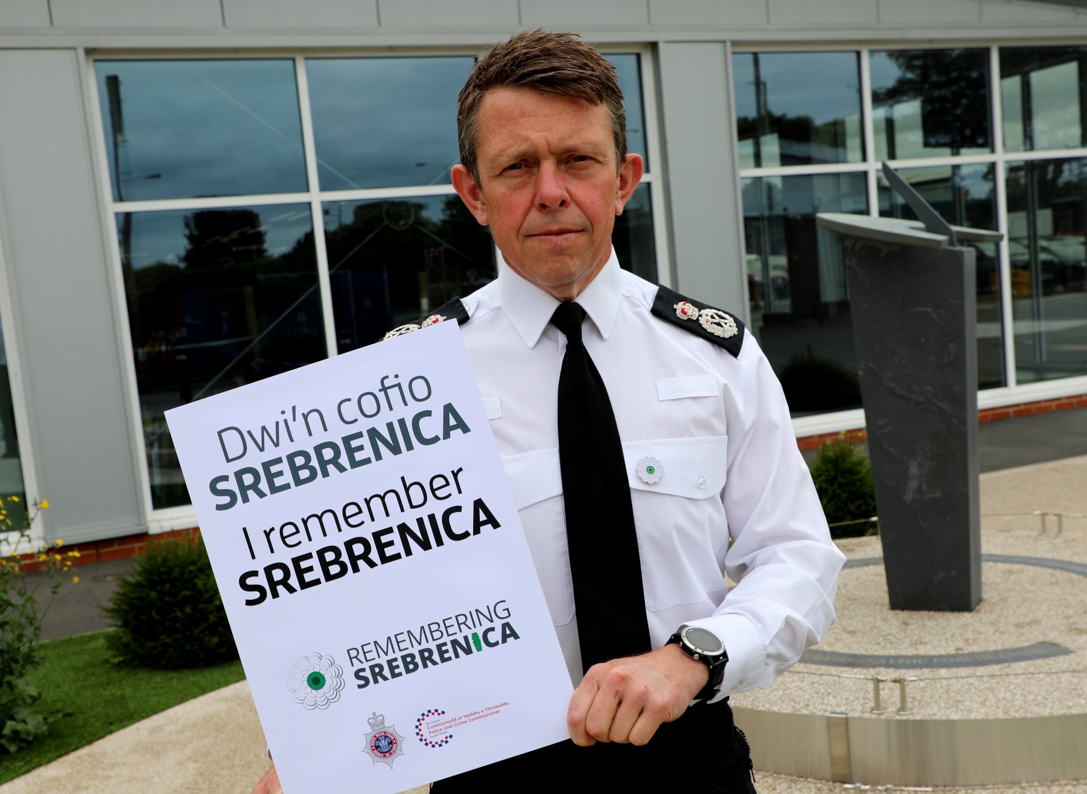 Prif Gwnstabl Jeremy Vaughan: Dwi'n cofio Srebrenica