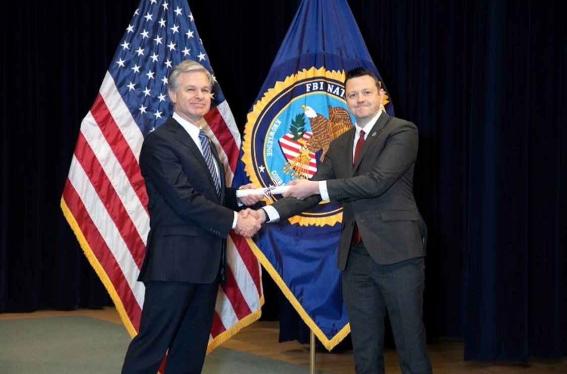 Christopher Wray a Jason Rees
