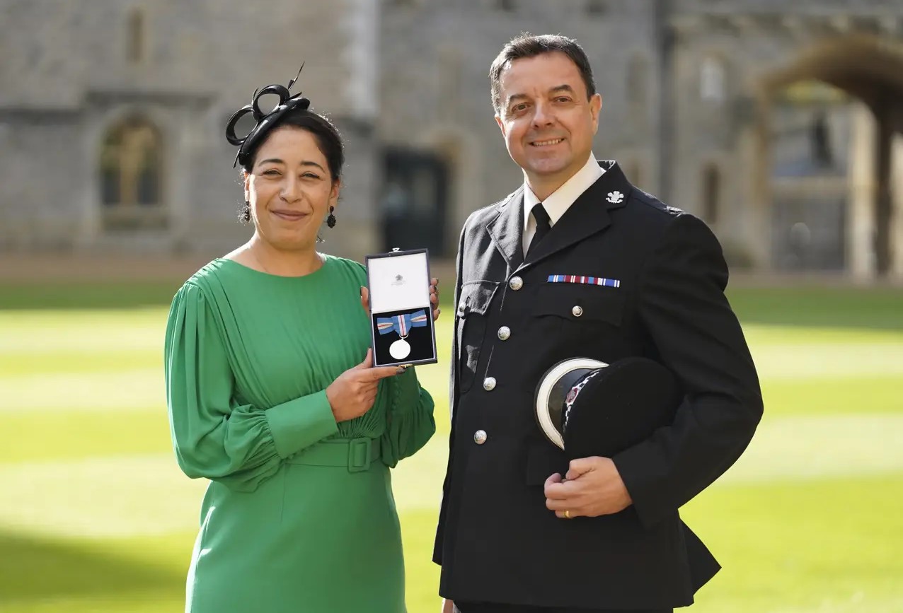 Ayette Bounouri & Mark O'Shea